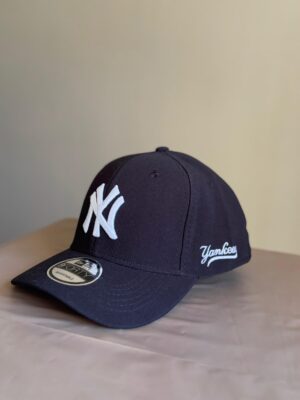 WhatsApp Image 2025-01-23 at 02.42.55 (21) Gorra NY cerrada negra