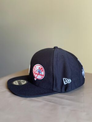 Gorra New York negra plana cerrada