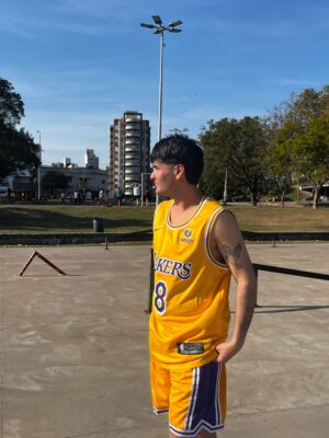 WhatsApp Image 2025-01-23 at 04.01.39 Musculosa Lakers amarilla